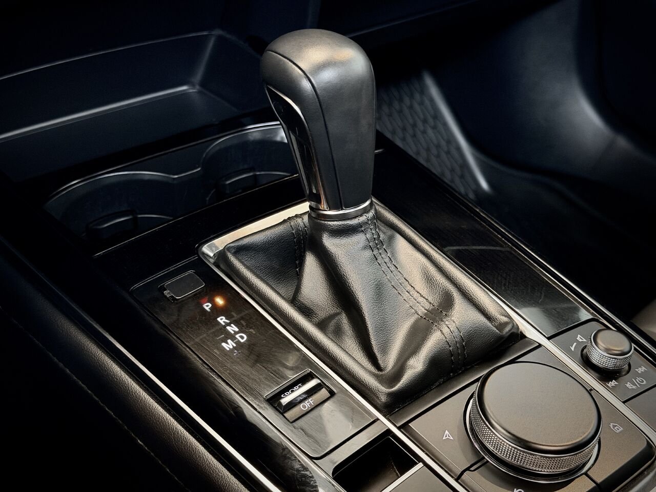 2024 Mazda CX-30 Grey Notre-Dame-des-Prairies - photo #29
