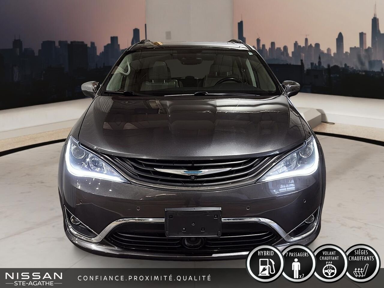 Chrysler Pacifica Hybrid 2018 Gris Ste-Agathe des Monts - photo #1
