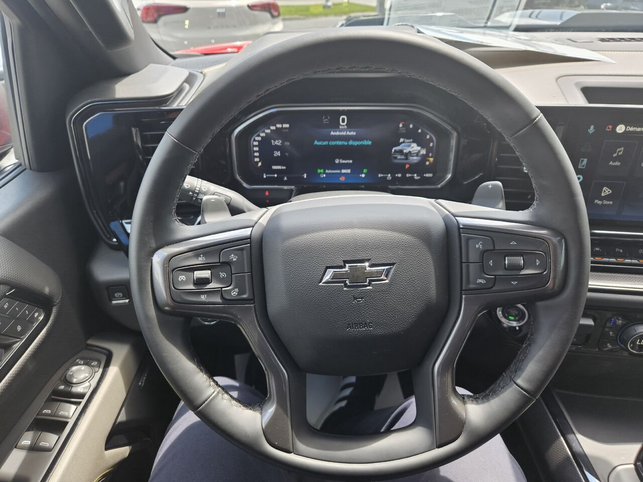 2026 Chevrolet Silverado 1500 ZR2 cabine multiplace 4RM 147 po Red Thetford Mines - photo #8