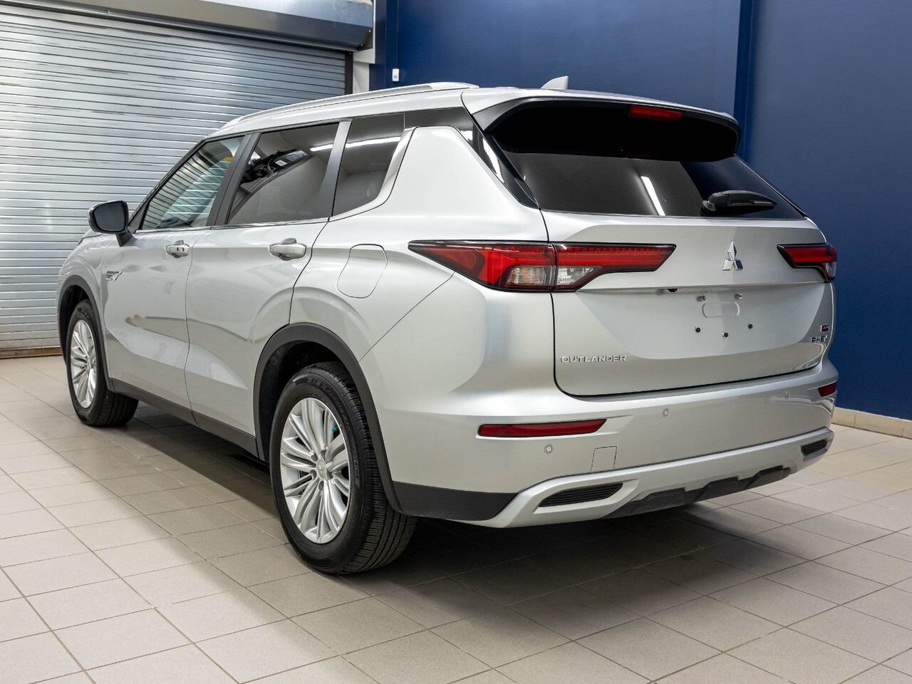 2024 Mitsubishi Outlander Plug-In Hybrid SEL AWD *TOIT* NAV CAM 360 SIÈGES CHAUFF REG ADAPT Silver Saint-Jérôme - photo #5