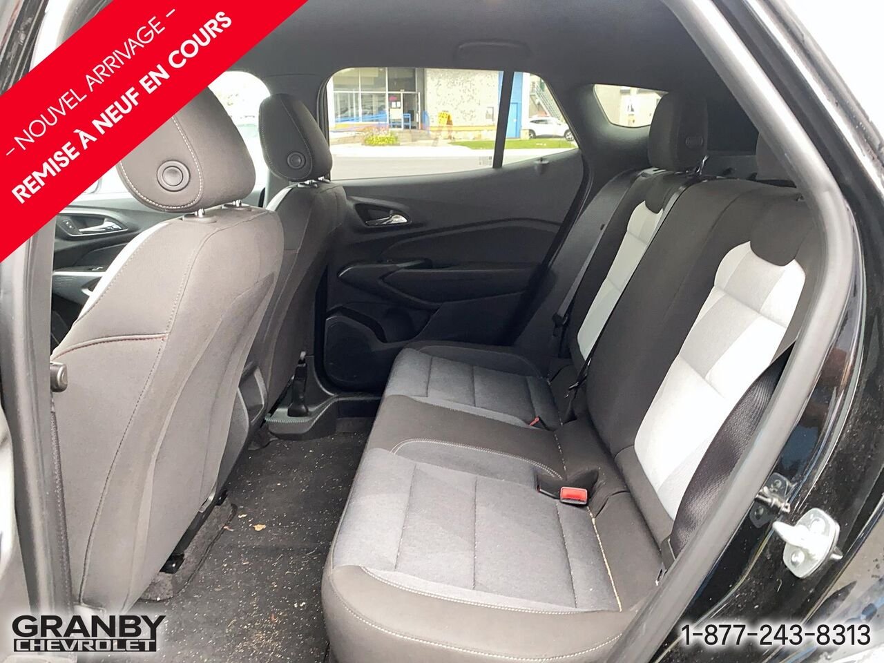 2025 Chevrolet Trax 1RS 4 portes TA | G3886 Black Granby - photo #8