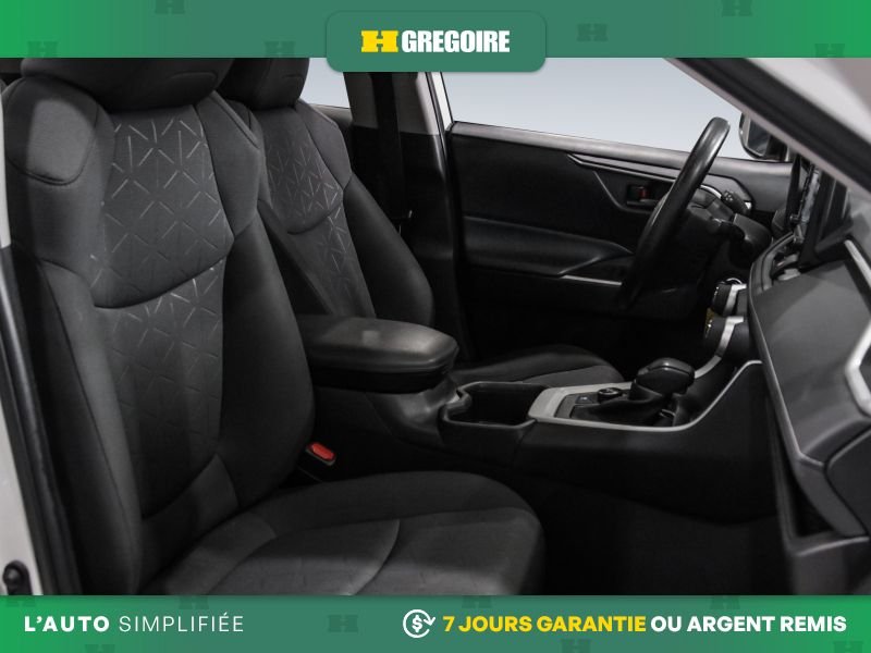 2022 Toyota Rav 4 White Laval - photo #28