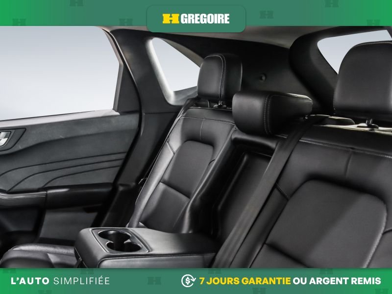 2022 Ford Escape White Laval - photo #25