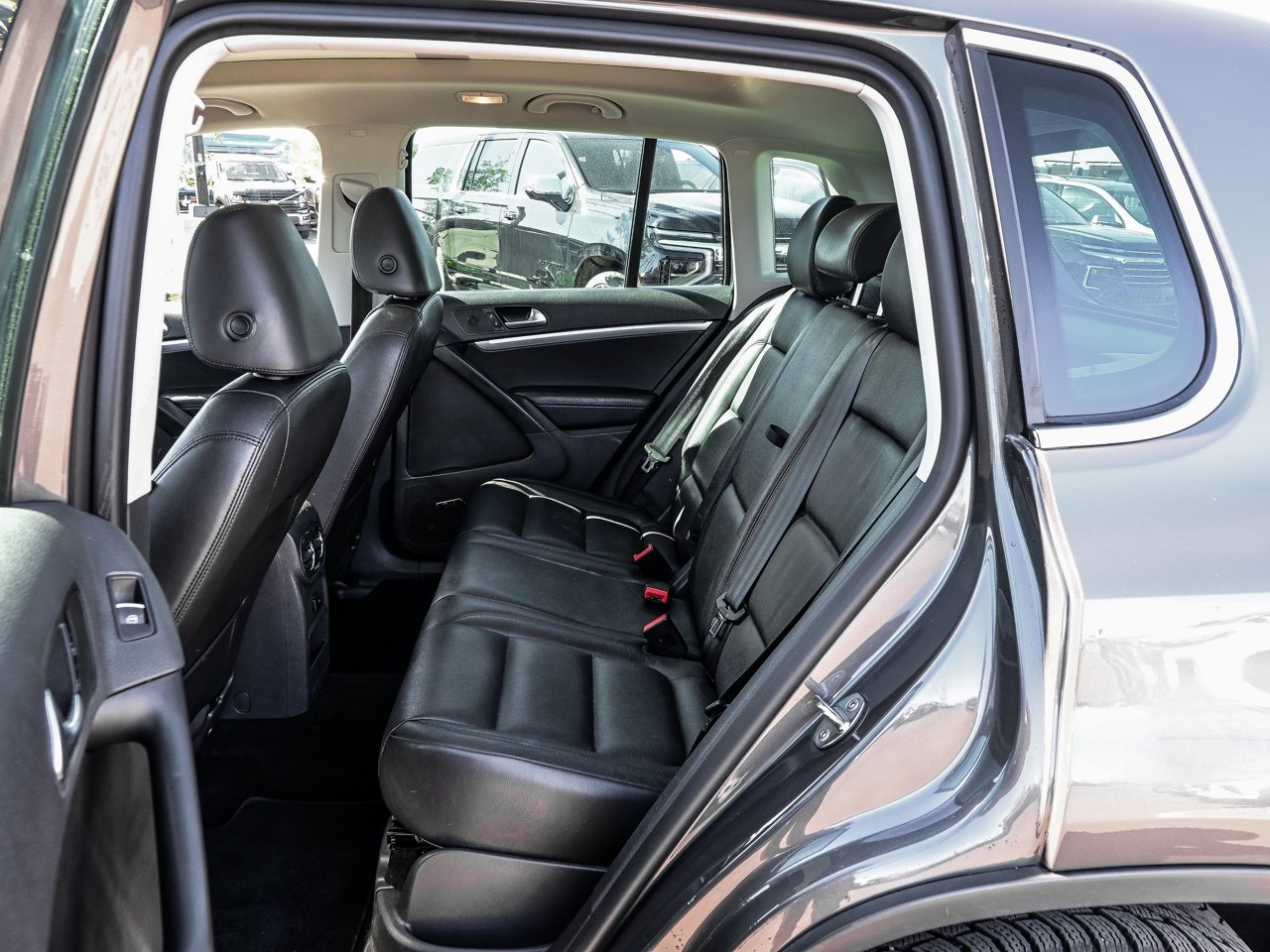 2015 Volkswagen Tiguan 4MOTION 4dr Auto Trendline gray Sherwood Park - photo #33