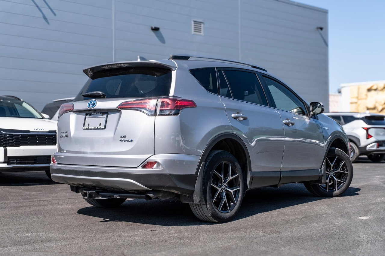 2018 Toyota RAV4 Grey Gatineau - photo #5