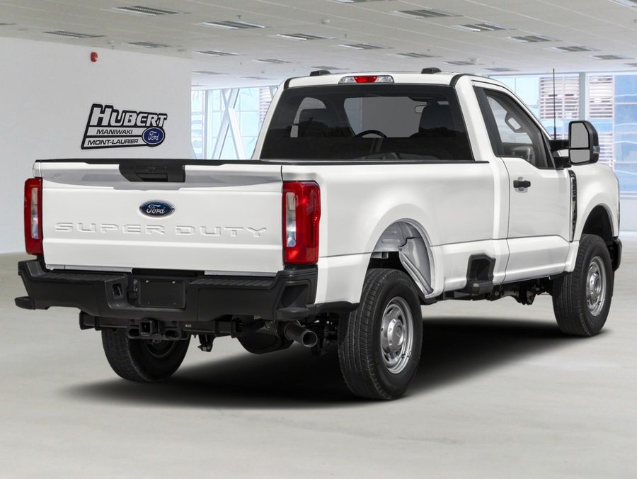 Ford Super Duty F-250 SRW XL cabine simple 4RM caisse de 8 pi 2027 Blanc Oxford