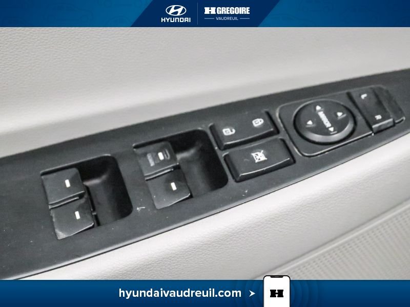 2016 Hyundai Tucson White Laval - photo #16