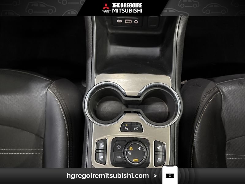 2023 GMC Terrain White Laval - photo #25