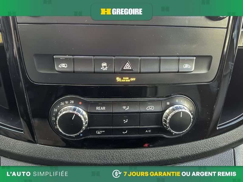 2022 Mercedes Benz Metris Blue Blainville - photo #25