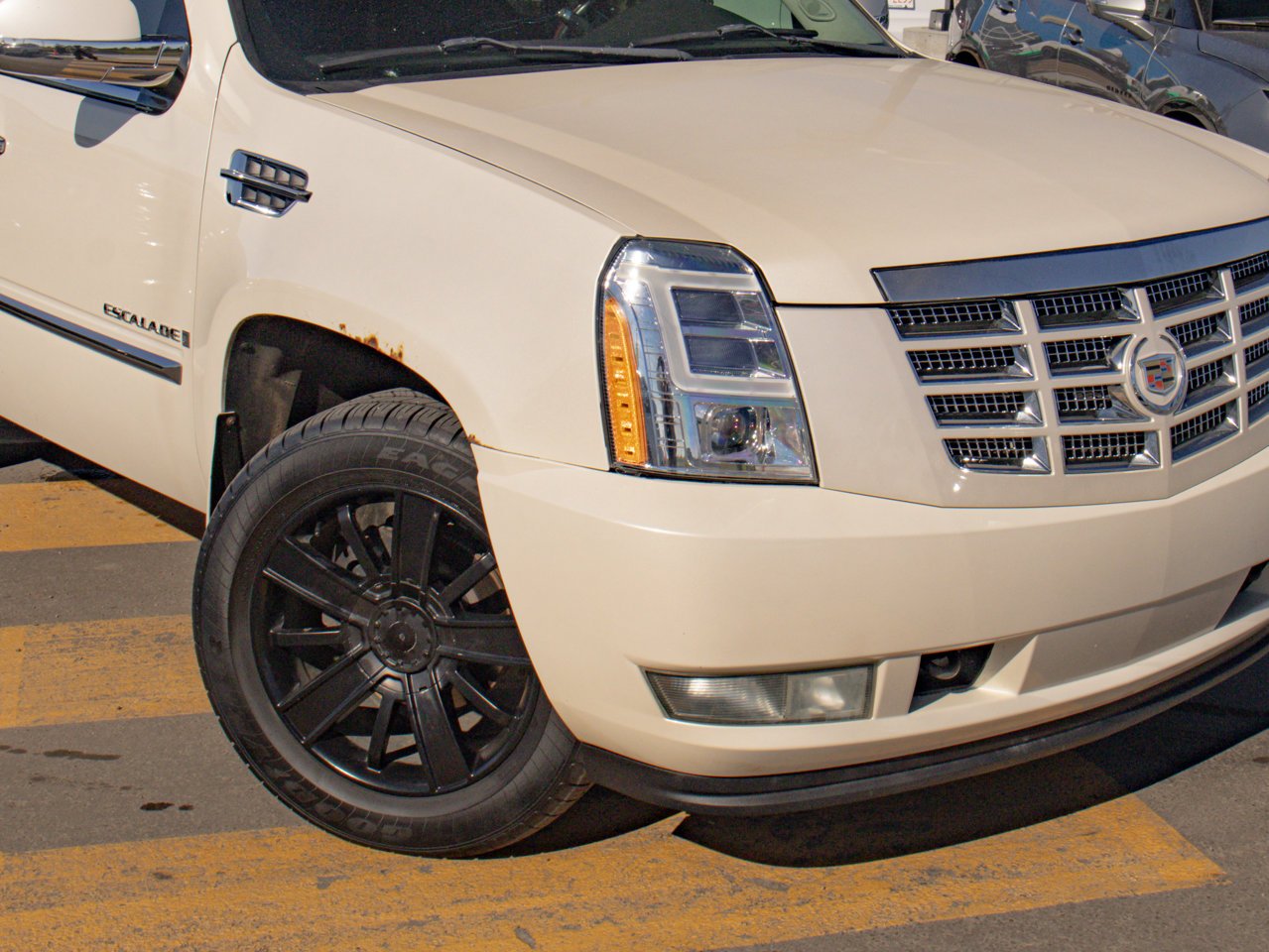 2008 Cadillac Escalade AWD 4dr White Sherwood Park - photo #14
