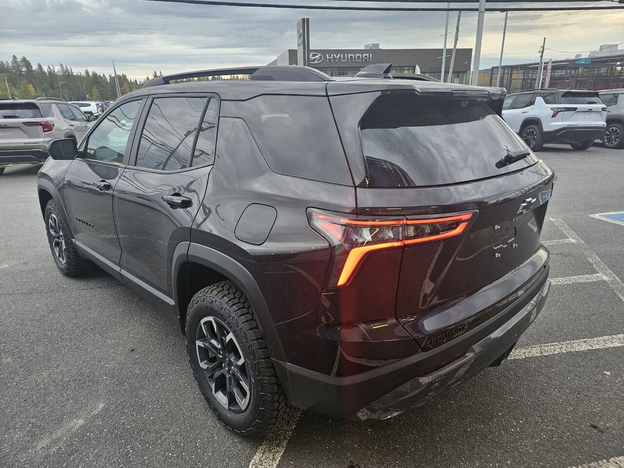 2027 Chevrolet Equinox 4 portes 4RM ACTIV Mosaic Black Metallic Thetford Mines - photo #4