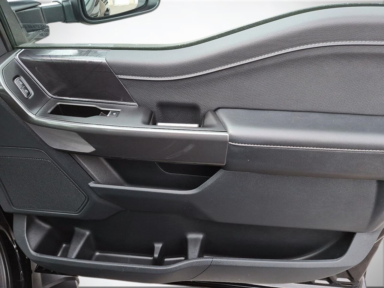 2023 Ford F-150 Black Saint-Jérôme - photo #10