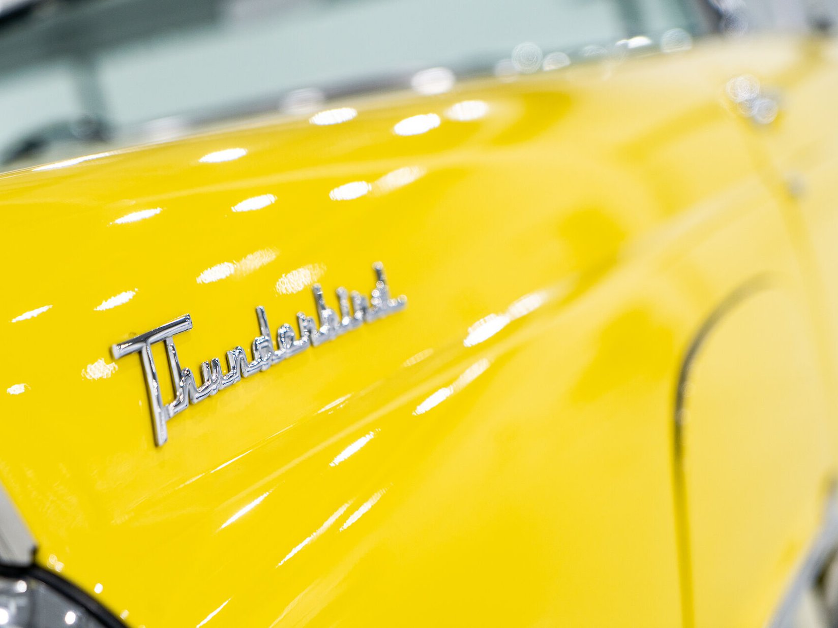 Ford Thunderbird **PRICE IN USD** Fully restored 1955 Montréal - photo #4