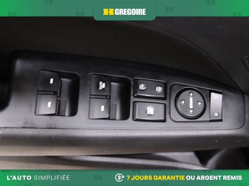 2020 Hyundai Elantra Black Saint-Eustache - photo #11