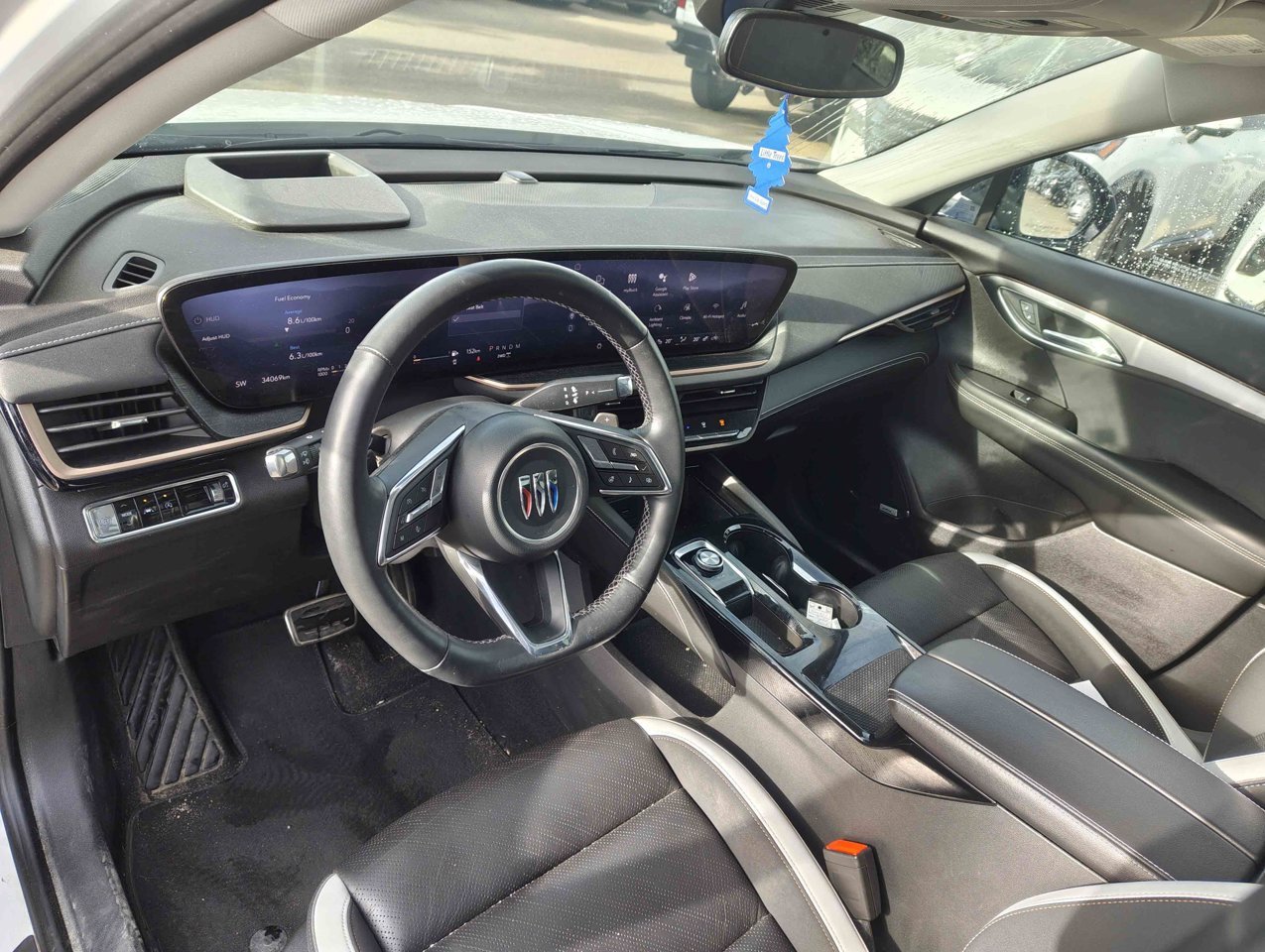 2024 Buick Envision AWD 4dr Sport Touring White Sherwood Park - photo #5