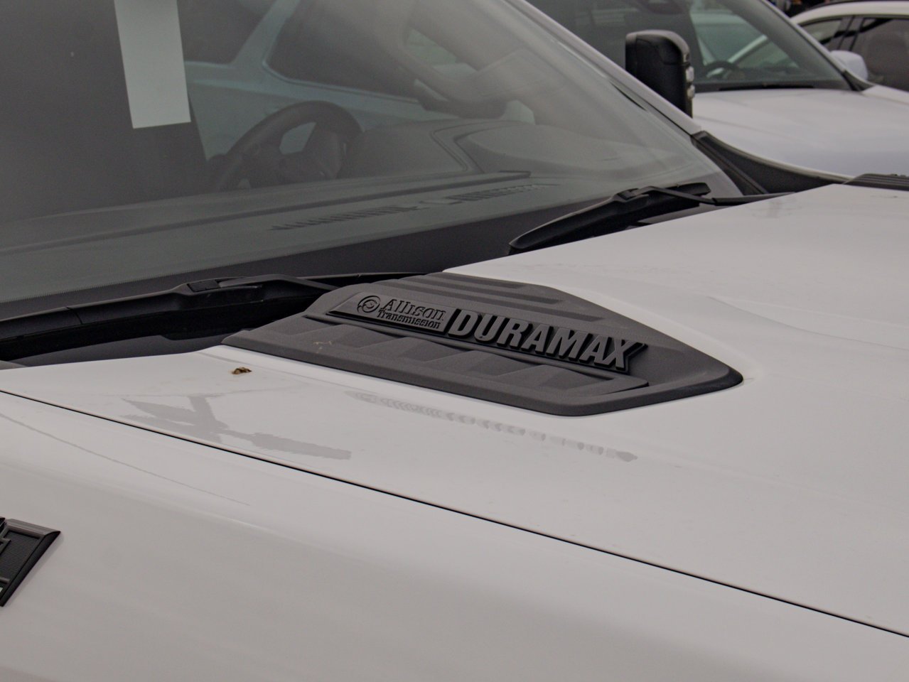 2025 Chevrolet Silverado 3500HD 4WD Crew Cab 159 LT White Sherwood Park - photo #16