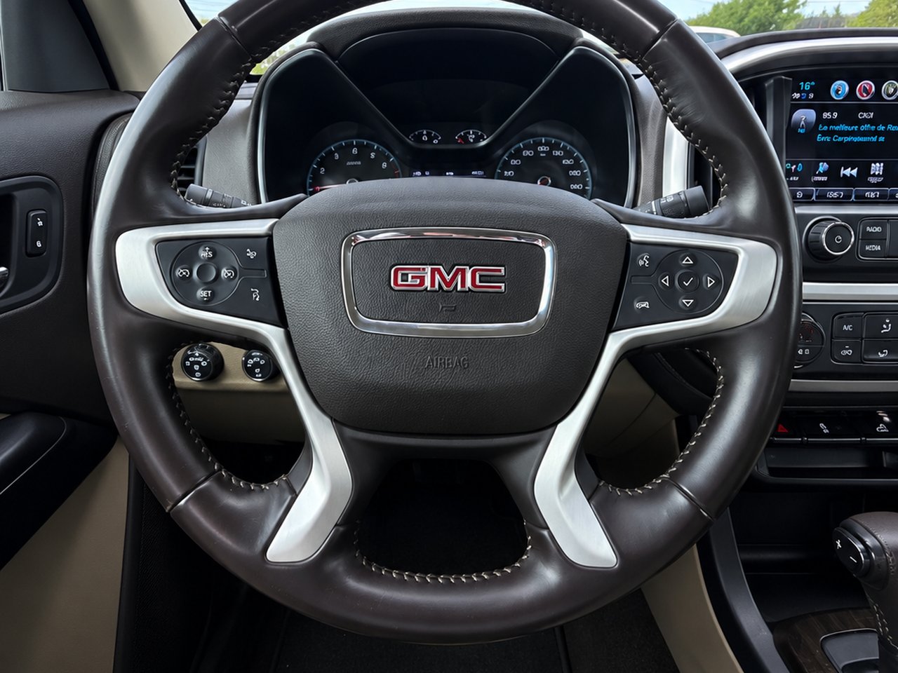 2018 GMC Canyon SLE White Granby - photo #14