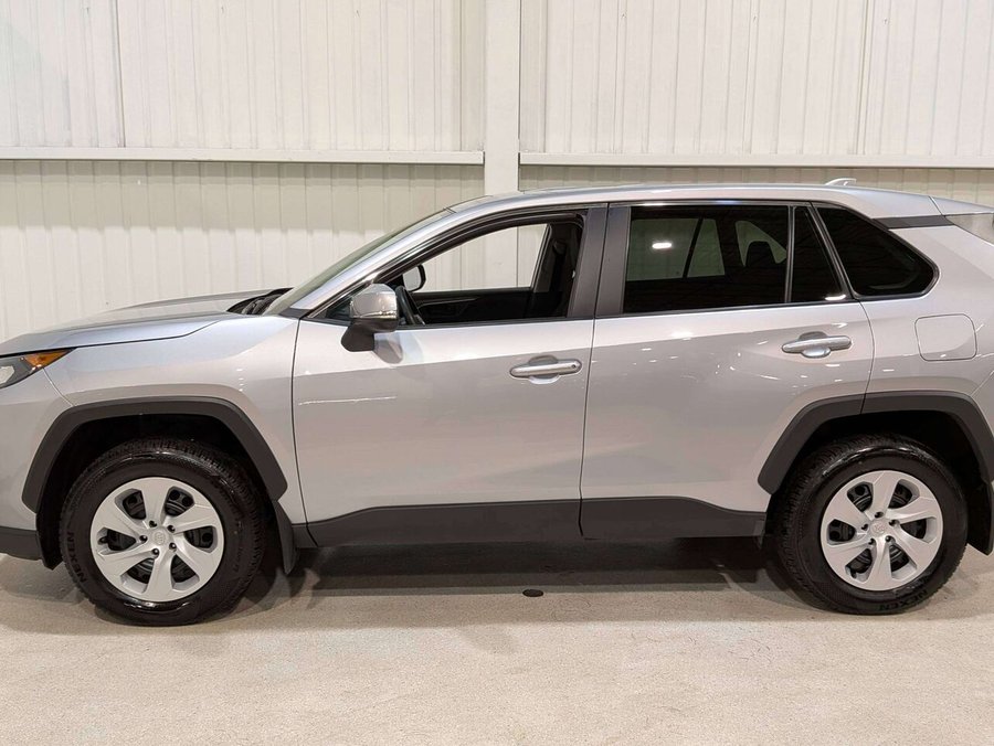 Toyota RAV4 LE AWD 2024 Noir