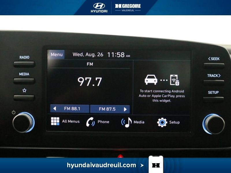 Hyundai Elantra YE21 | Preferred IVT 2024 Blanc Laval - photo #24