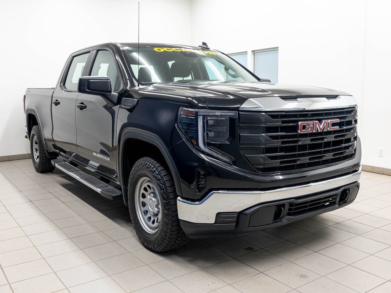 GMC Sierra 1500 PRO CREW 4X4 *CARPLAY* BLUETOOTH CAMERA WIFI USB 2024 Noir Saint-Jérôme - photo #8