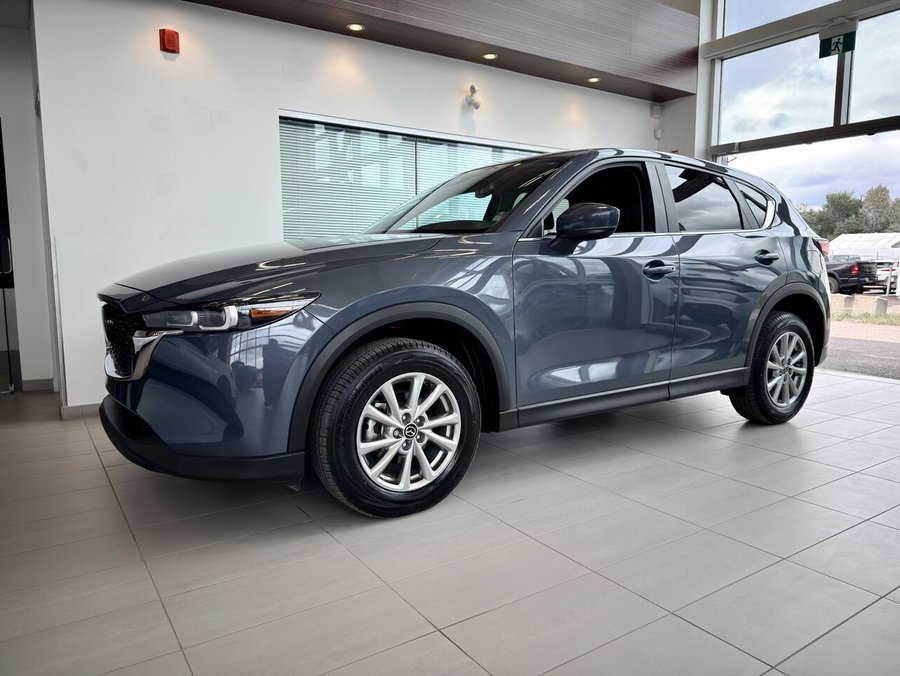 2022 Mazda CX-5 2022 Black