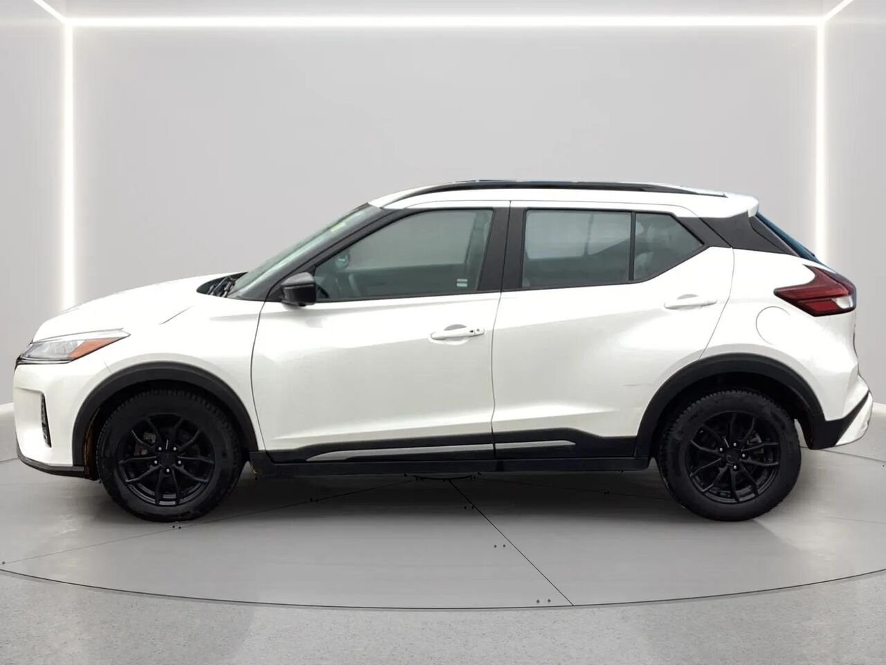 2024 NISSAN KICKS SR SR TA White Gatineau - photo #1