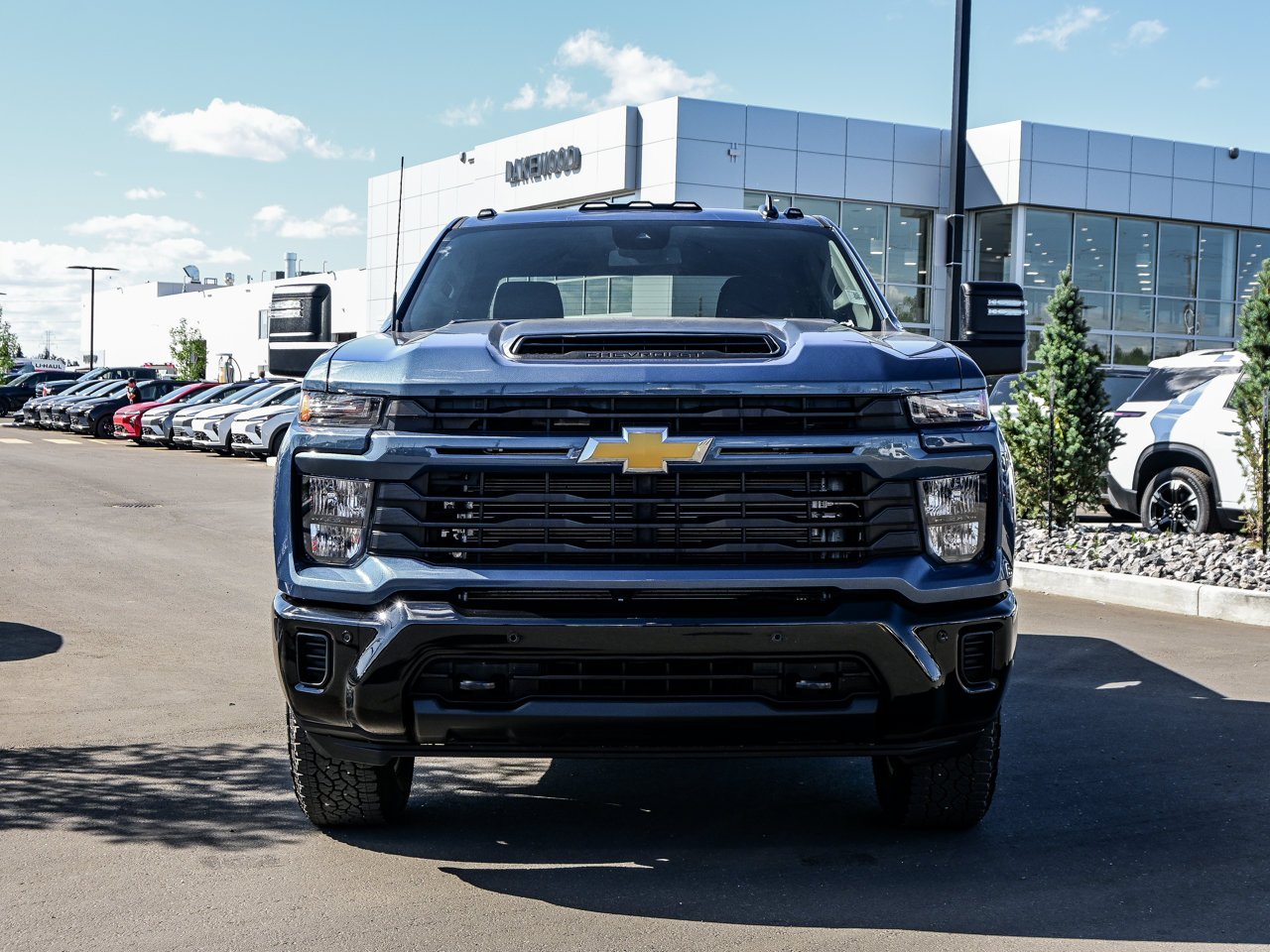 2026 Chevrolet Silverado 2500HD 4WD Crew Cab 159 Custom Blue Sherwood Park - photo #2