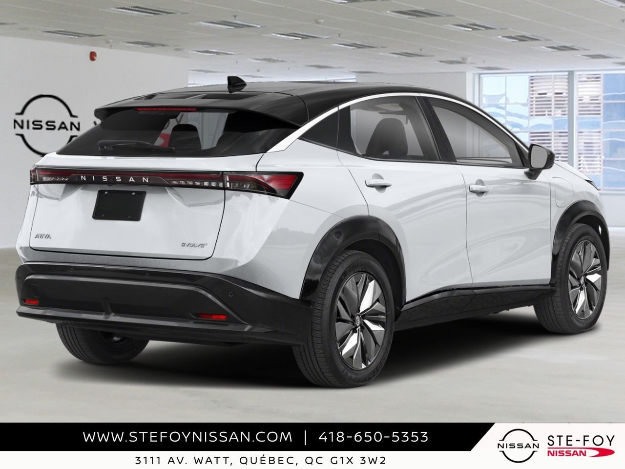 2026 NISSAN ARIYA Everest White Pearl Tricoat/Black Diamond Pearl Saint-Eustache - photo #2