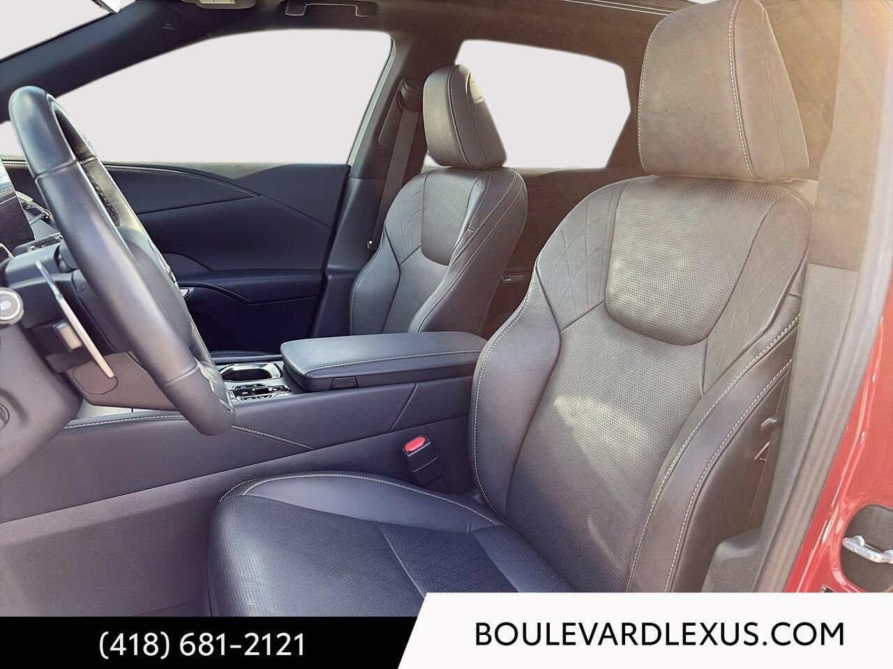 Lexus RX 601132 2024 Rouge Québec - photo #8