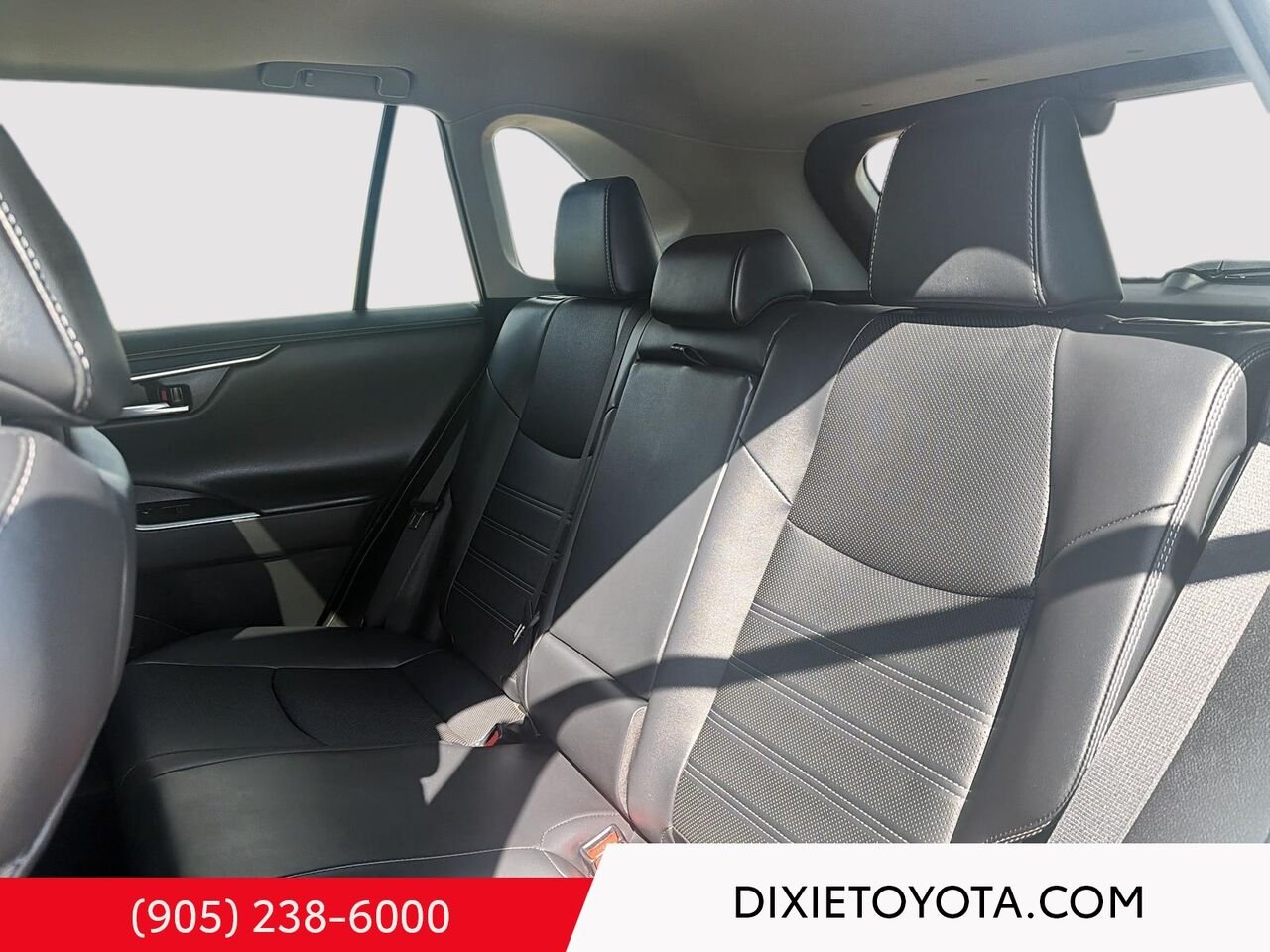 2023 Toyota RAV4 Hybrid Limited AWD / CLEAN CARFAX / HEATED AND VENTILATED SEATS / MOONROOF / ALLOY WHEELS / CARPLAY AND ANDROID AUTO Silver Mississauga - photo #20