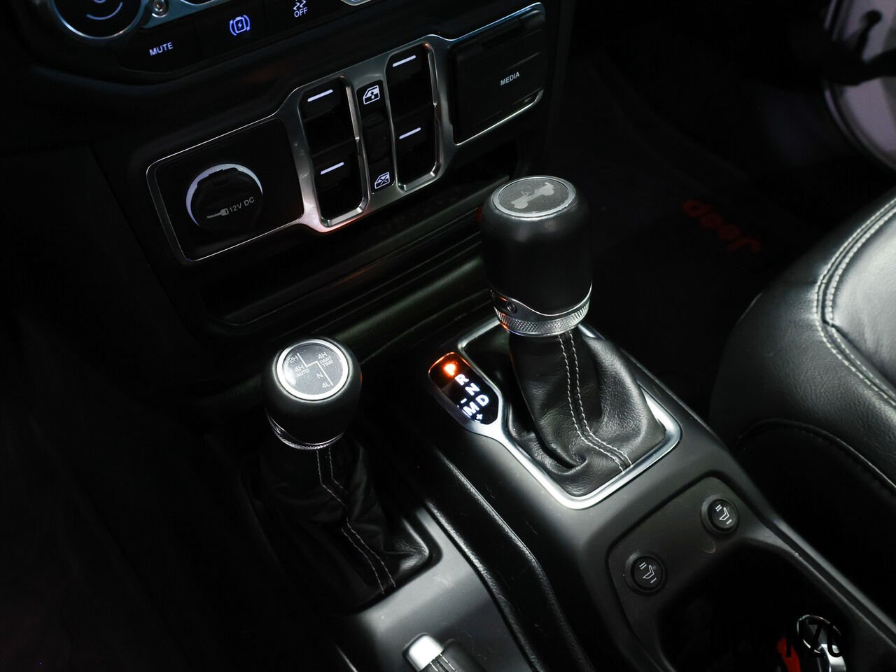 2023 Jeep Wrangler 4xe White Saint-Eustache - photo #18