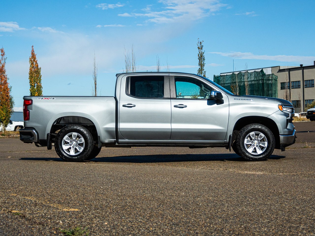 2025 Chevrolet Silverado 1500 4WD Crew Cab 147 LT Grey Sherwood Park - photo #14