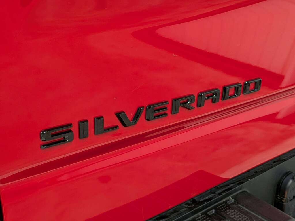 Chevrolet Silverado 1500 4WD Crew Cab 157" Custom Trail Boss 2023 Rouge Val-David - photo #33