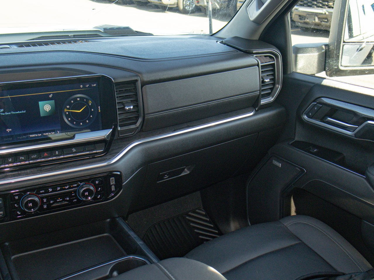 2024 Chevrolet Silverado 3500HD 4WD Crew Cab 159 LTZ White Sherwood Park - photo #34