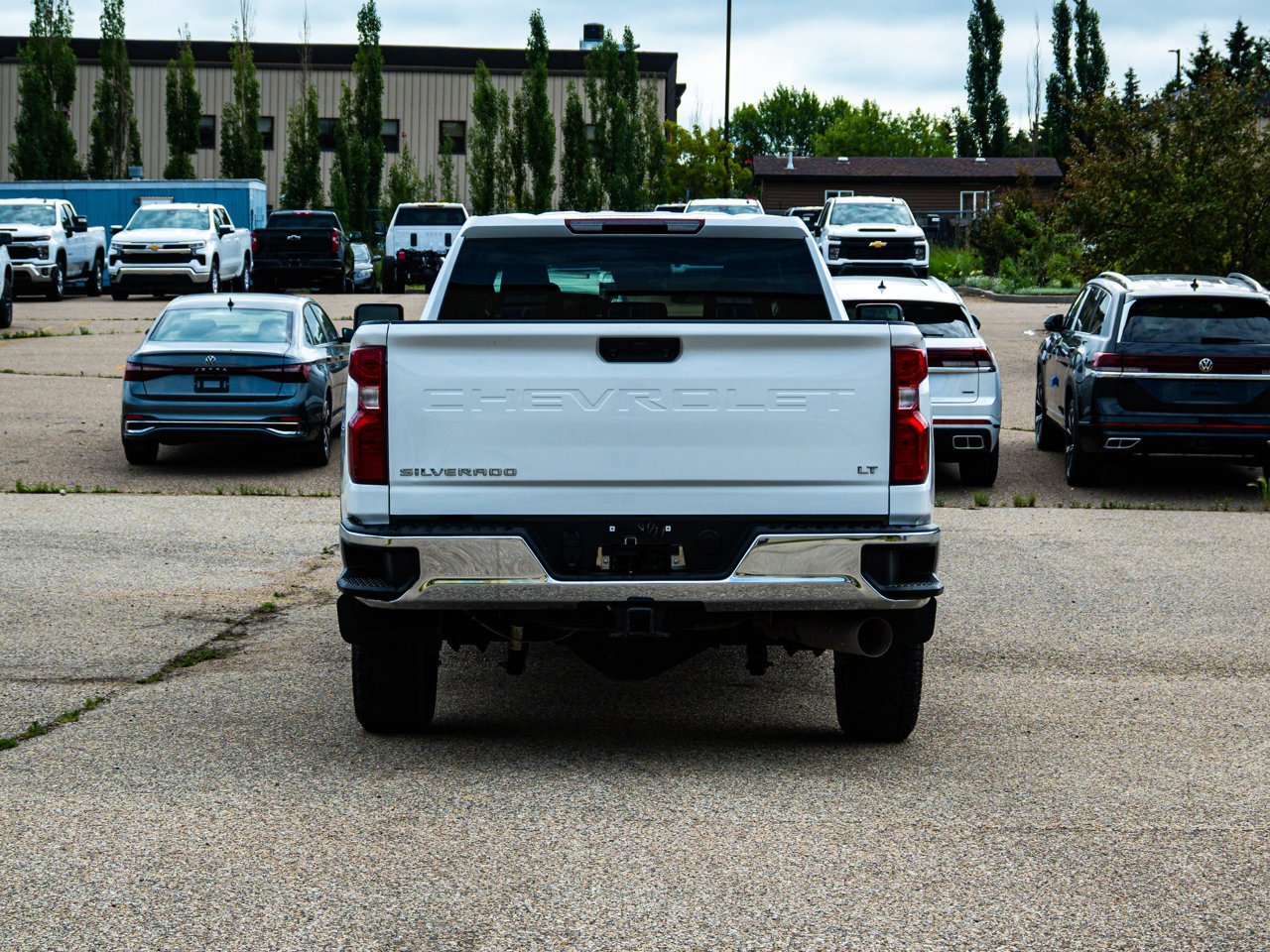 2025 Chevrolet Silverado 2500HD 4WD Crew Cab 159 LT White Sherwood Park - photo #11