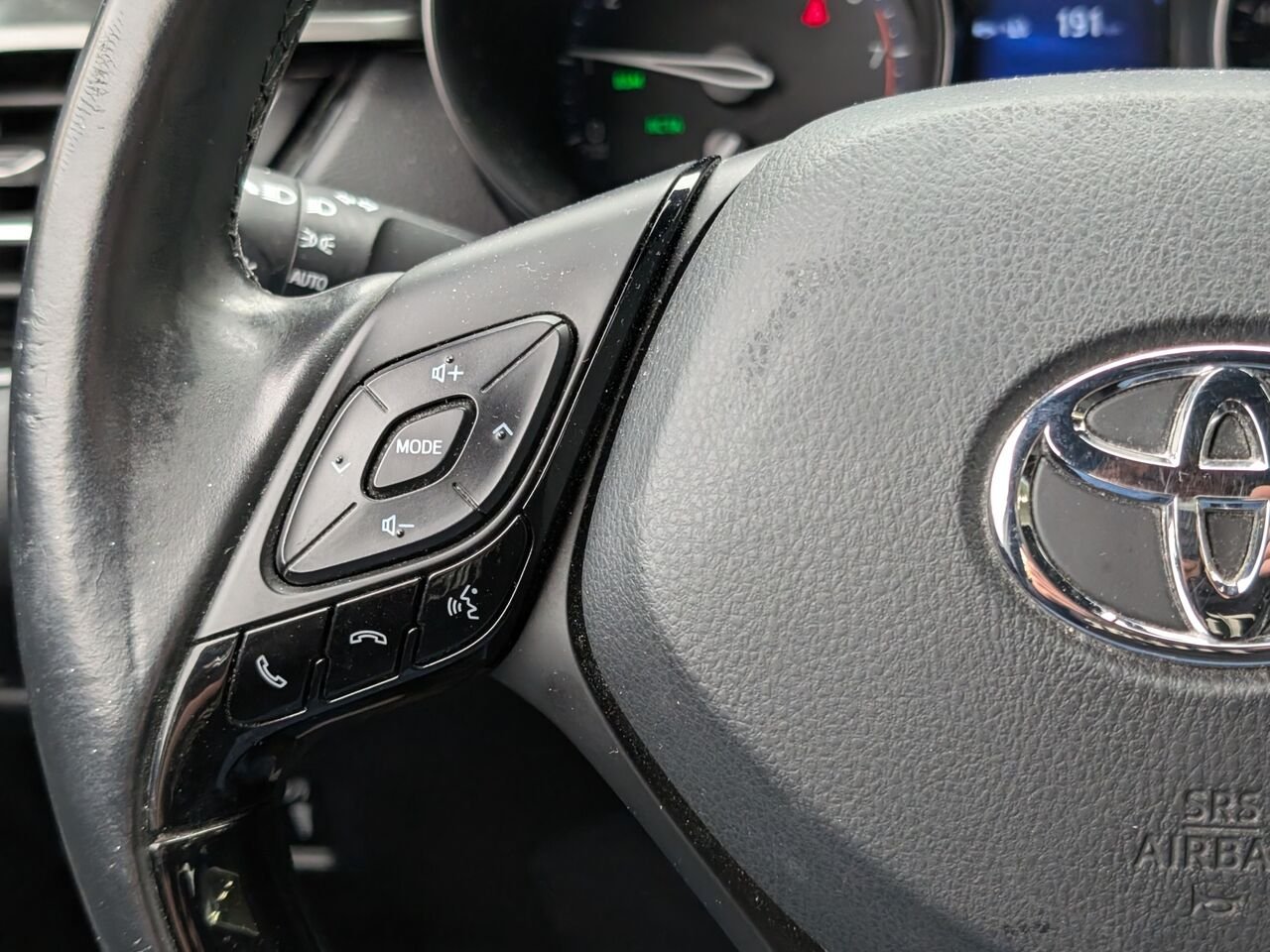 2018 Toyota C-HR NMTKHMBXXJR038335 Blue Sherbrooke - photo #12