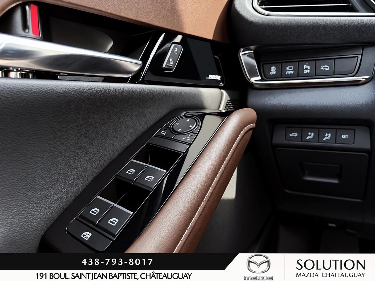 2023 MAZDA CX-30 Red Châteauguay - photo #15