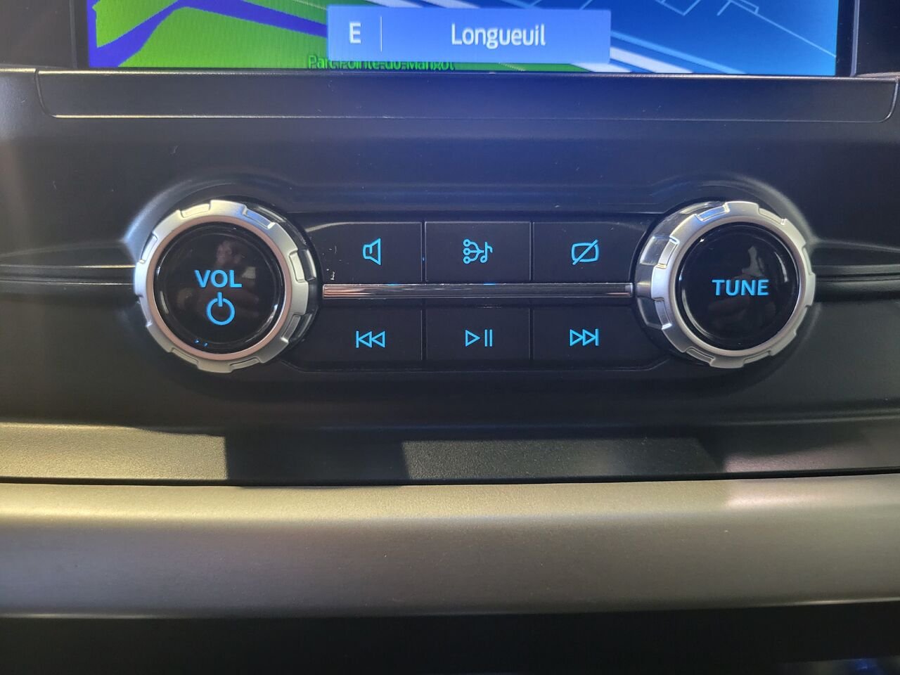 2023 Ford F-150 White  - photo #25