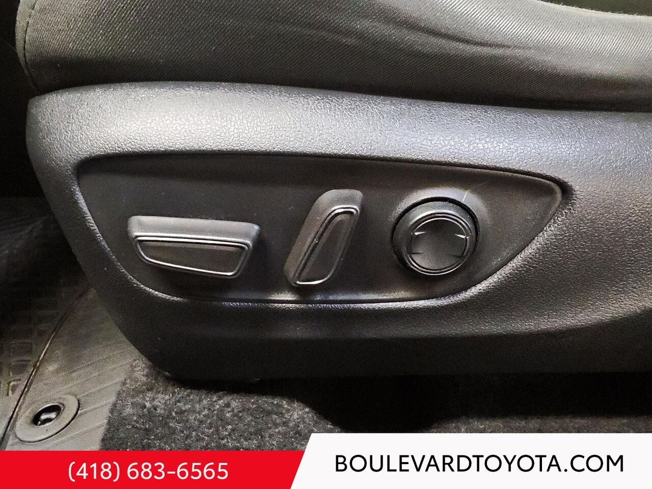 2021 Toyota RAV4 100111A-2 | XLE, AWD Grey Québec - photo #9