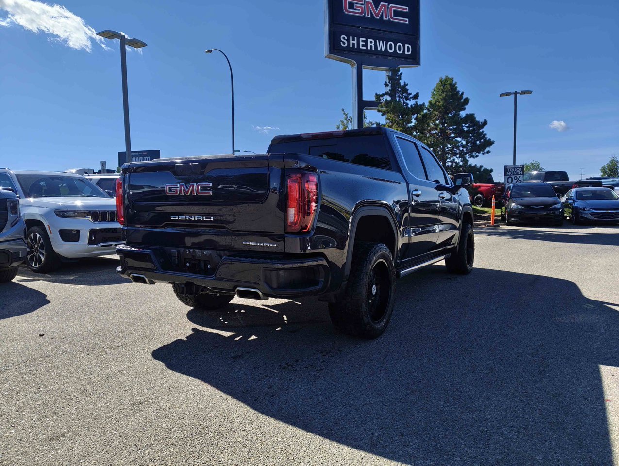 2024 GMC Sierra 1500 4WD Crew Cab 147 Denali Grey Sherwood Park - photo #5