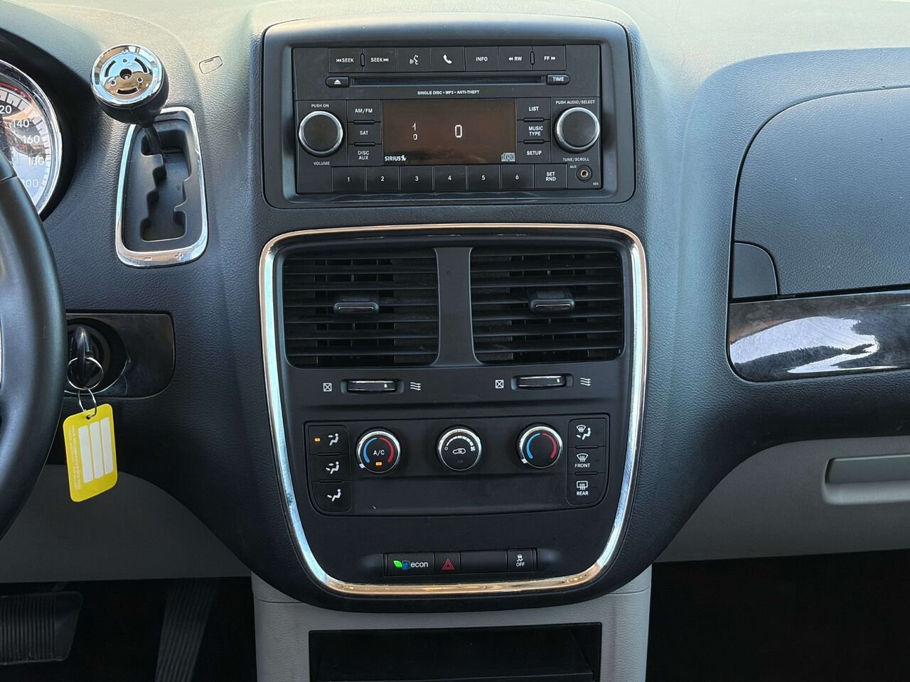 Dodge Grand Caravan 2016 Blanc Gatineau - photo #16