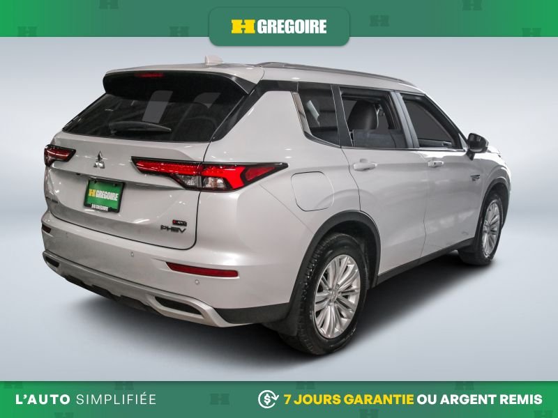 2025 Mitsubishi Outlander White Blainville - photo #7