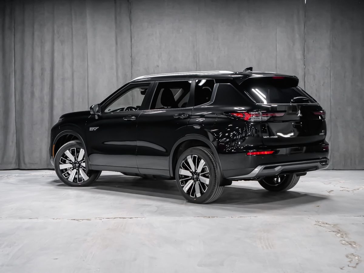 Mitsubishi Outlander PHEV SEL 2026 Fini taillé diamant Noir de qualité supérieure Montréal - photo #3