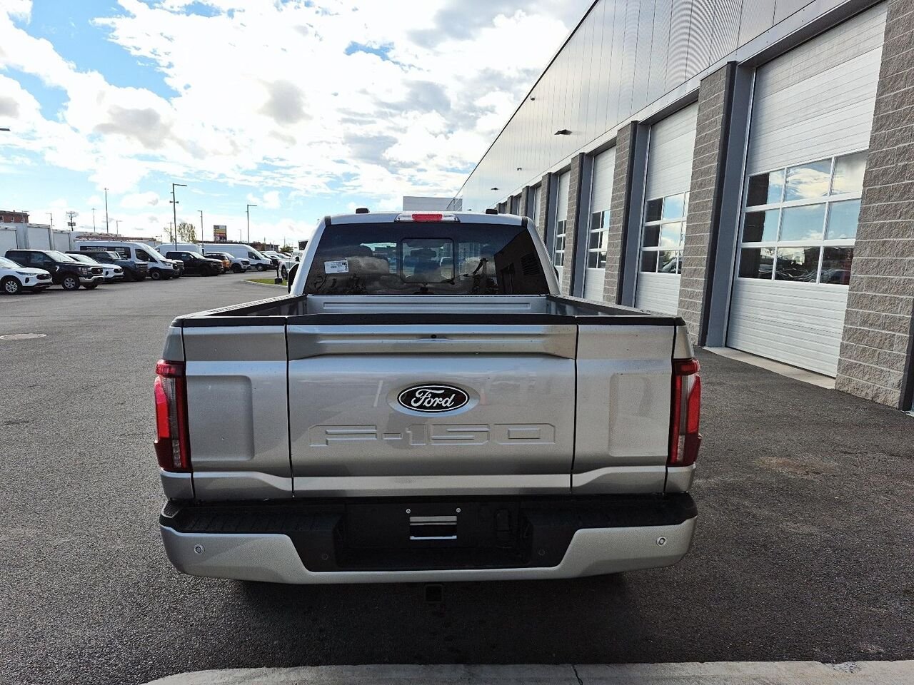 Ford F-150 2F406 | LARIAT 2026 Argent emblématique métallisé Saint-Jérôme - photo #11