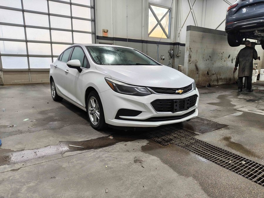2017 Chevrolet Cruze LT Diesel True North 1.6T Auto | Technology Pkg White