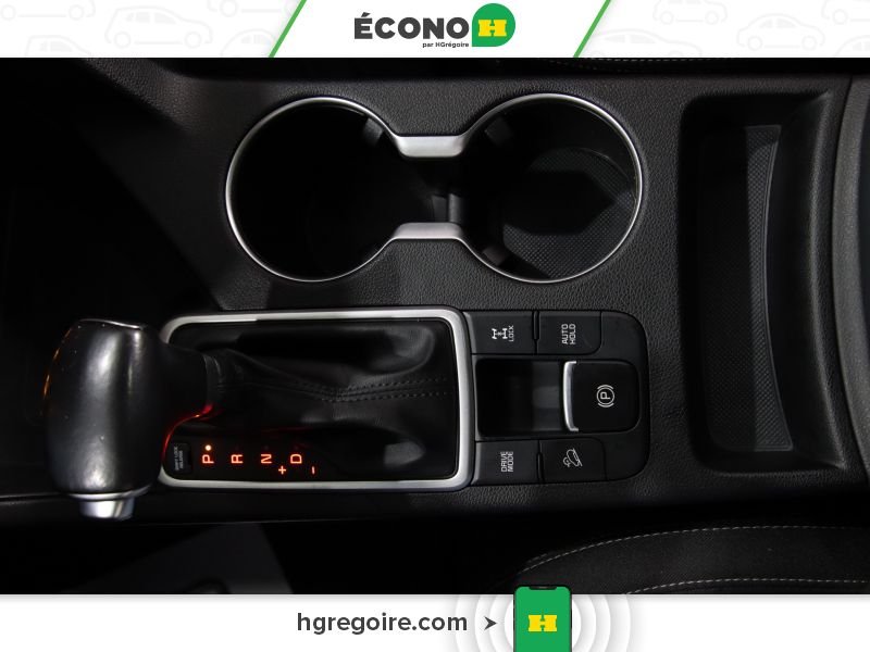 2020 Kia Sportage White Saint-Eustache - photo #18