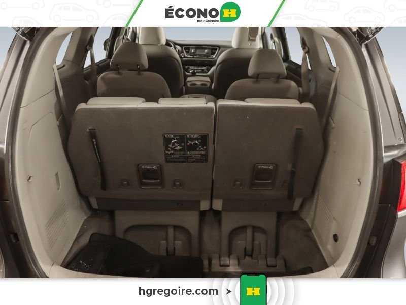 Kia Sedona 2016 Gris Blainville - photo #23