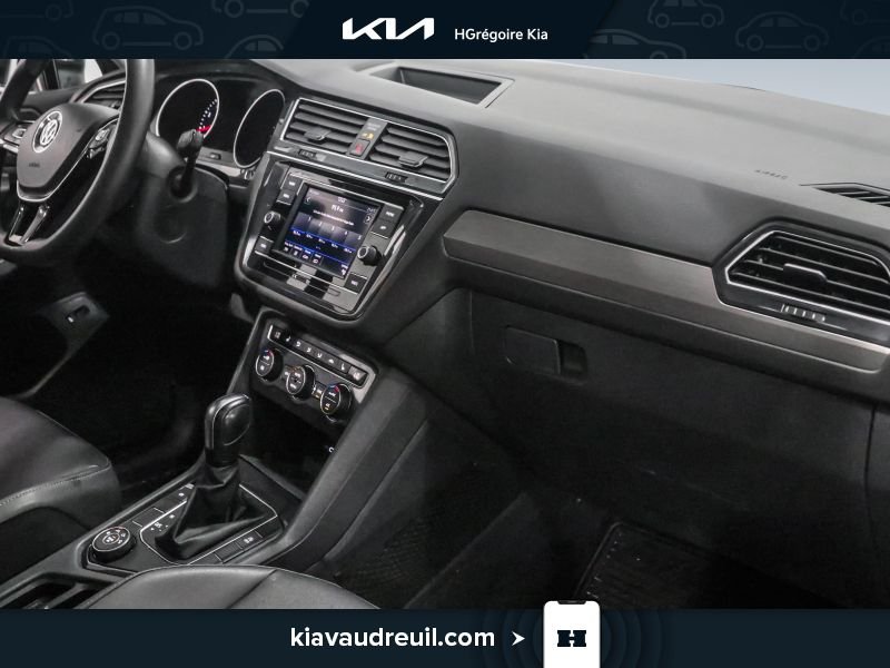 2020 Volkswagen Tiguan Grey Blainville - photo #25