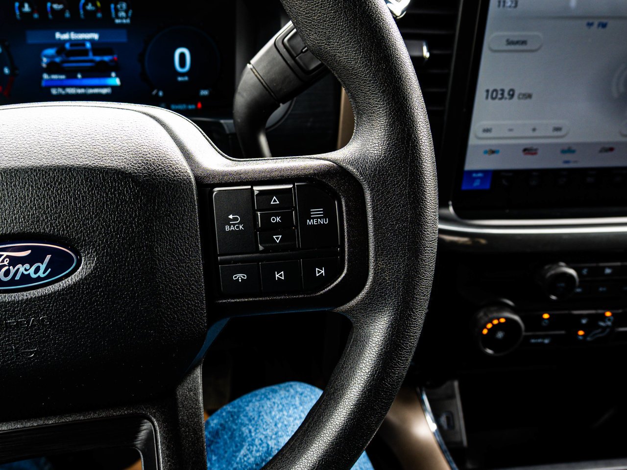 2024 Ford F-150 STX 4WD SuperCrew 5.5' Box White Sherwood Park - photo #20