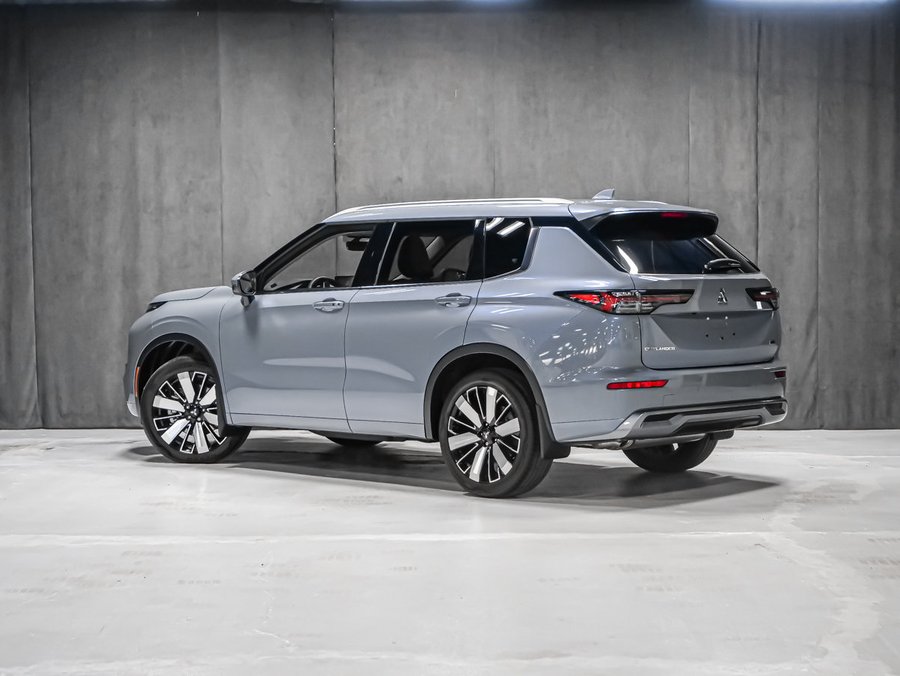 2026 Mitsubishi Outlander GT Moonstone Grey/Black Roof